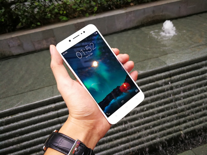vivo-outs-most-affordable-perfect-selfie-phone