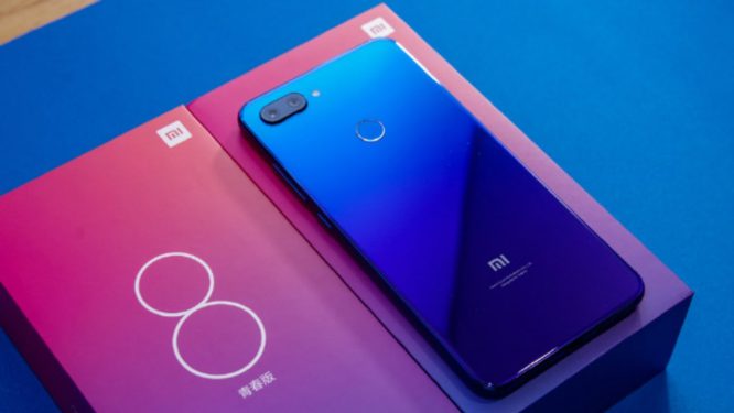 Xiaomi mi 8 lite vs huawei honor 8x