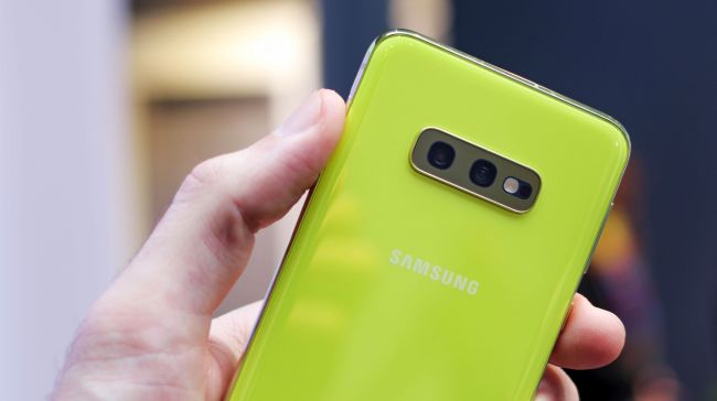 samsung s10e yellow