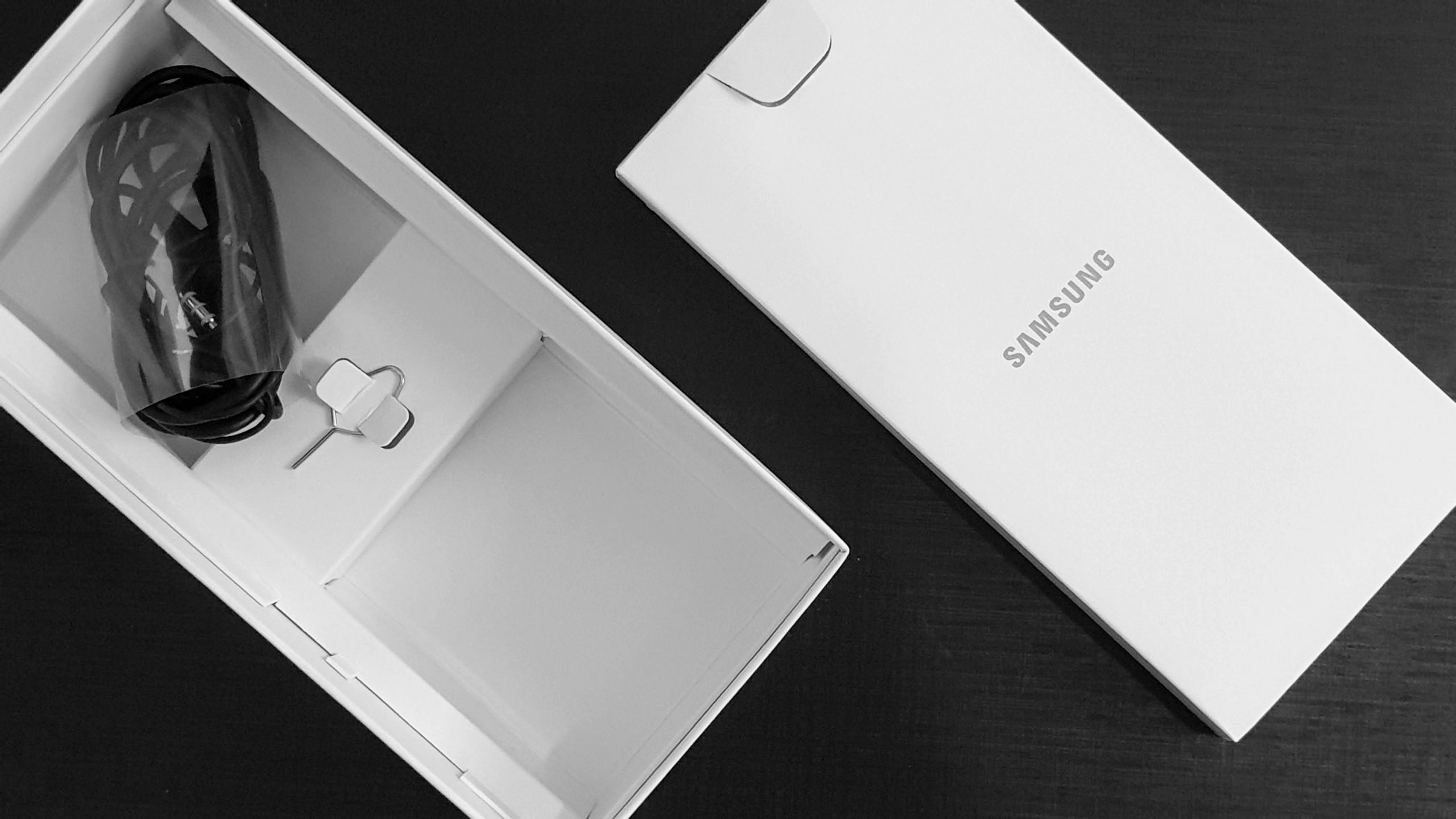 samsung-to-follow-apples-step-ditching-chargers-in-the-box