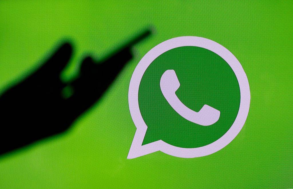 WhatsApp Now Lets You Silently Leave Group Chats