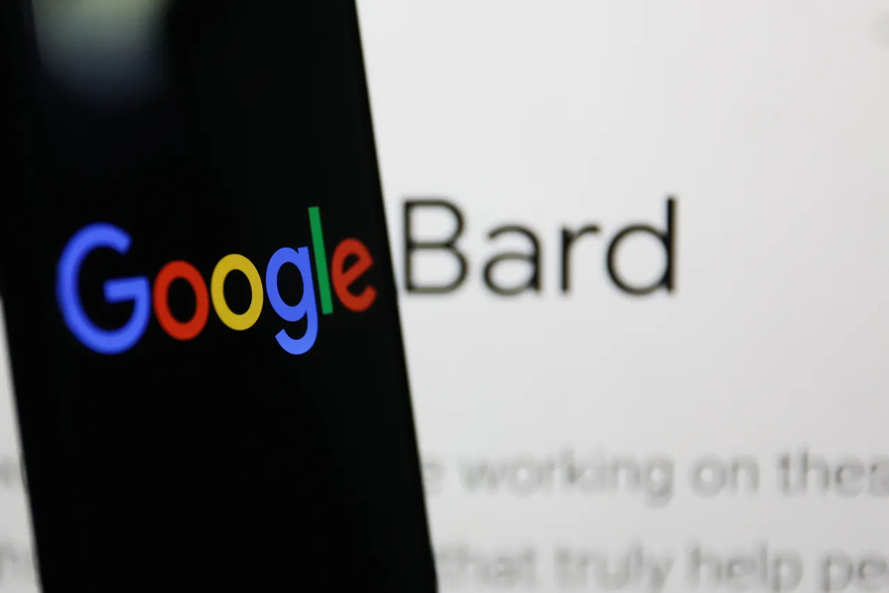 Google's Bard AI Incident Results In $100B Losses