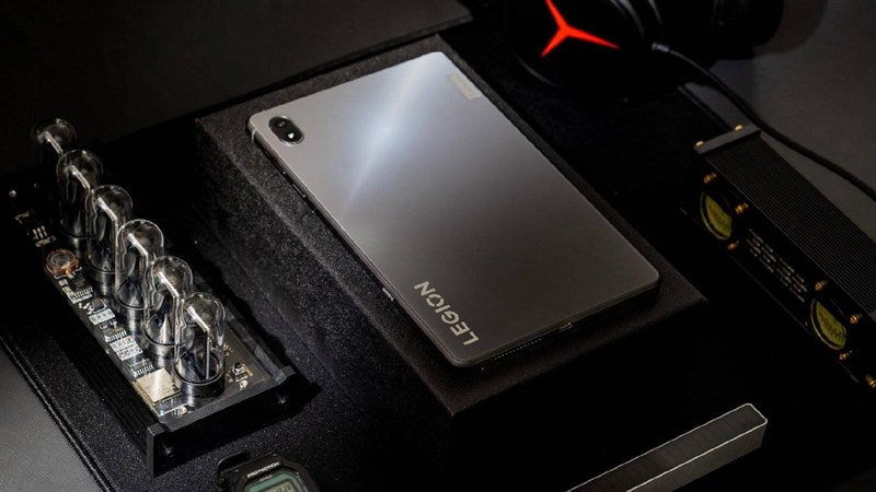 Legion Y700