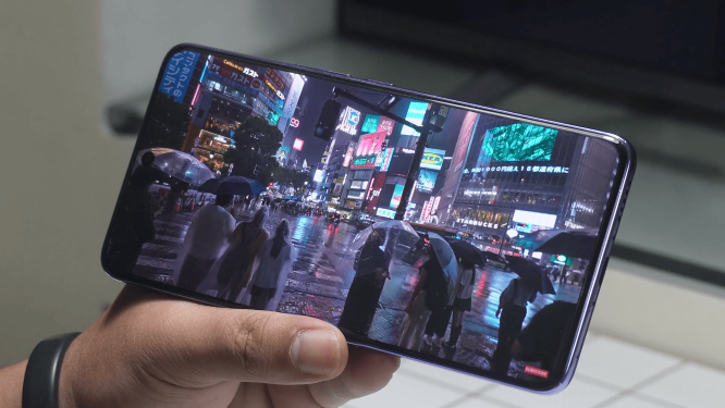 5 phones under 30K