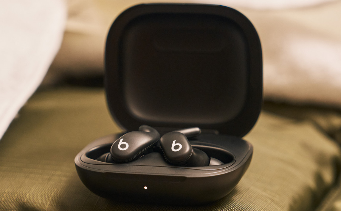 Powerbeats Fit